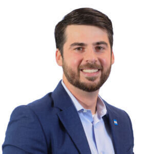 Singer_Don-2023_7x7_jacket